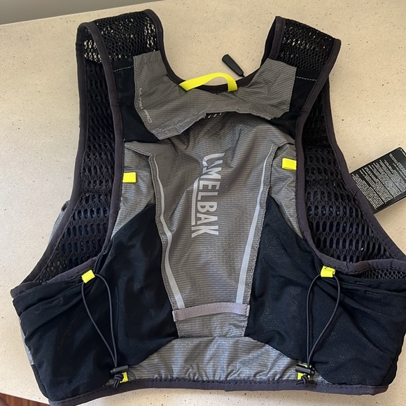 CAMELBAK NANO VEST - running vest - Picture 3 of 6